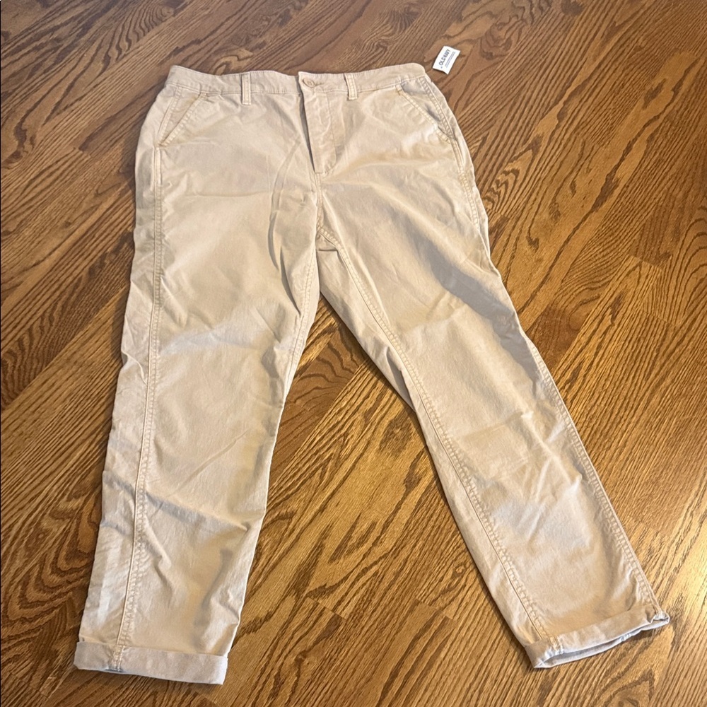 Old Navy Women's Light Khaki Chinos